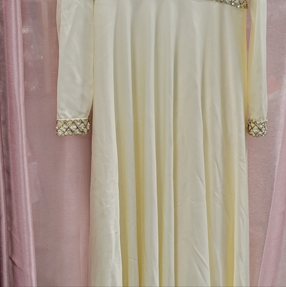 Vintage 1970 boho wedding dress. - Picture 2 of 5